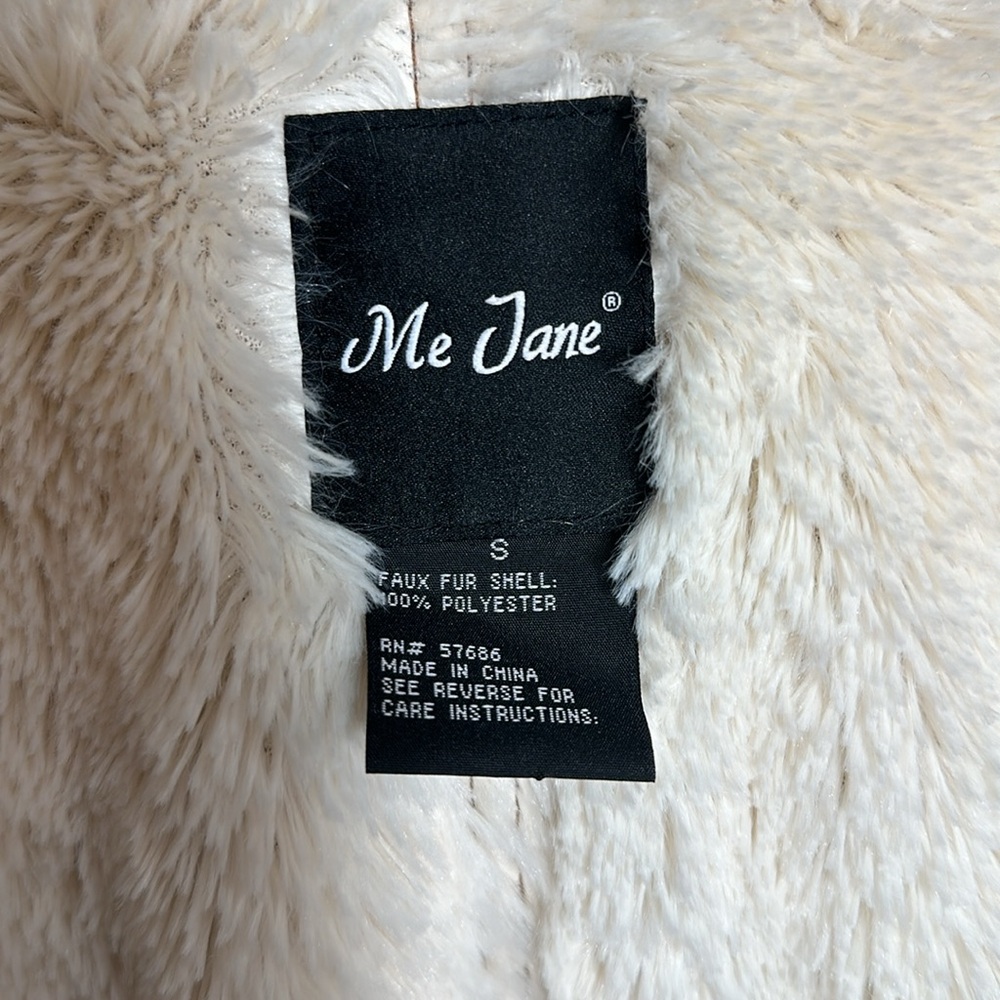 Fur-Lined Jacket - image 5